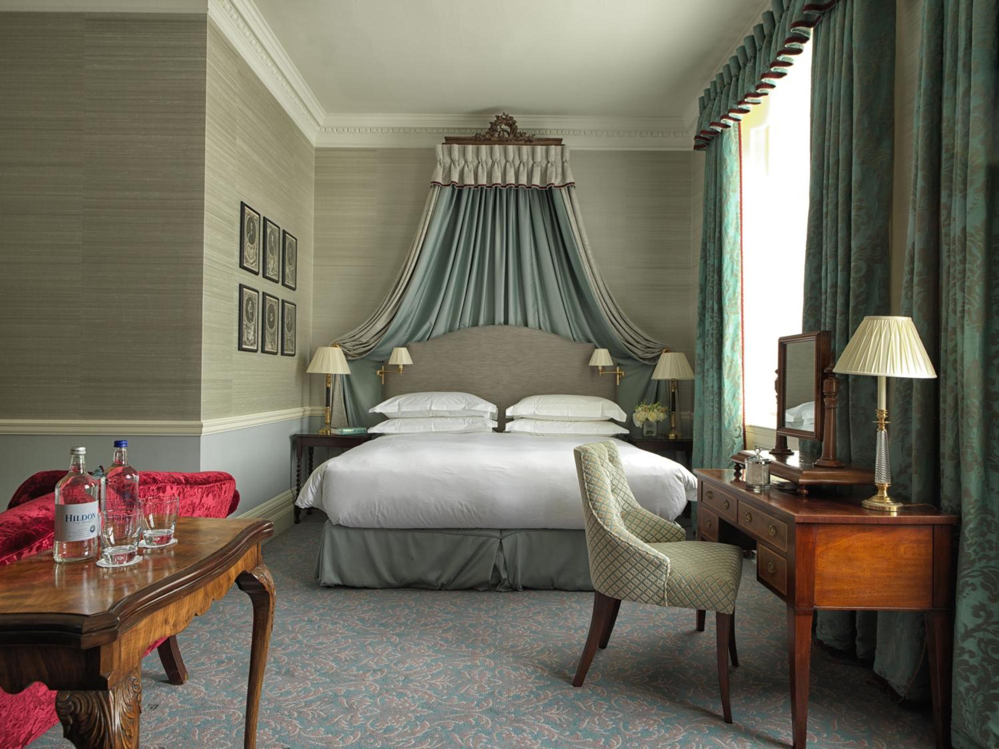 Cliveden House - An Iconic Luxury Hotel Μεϊντενχέντ Εξωτερικό φωτογραφία